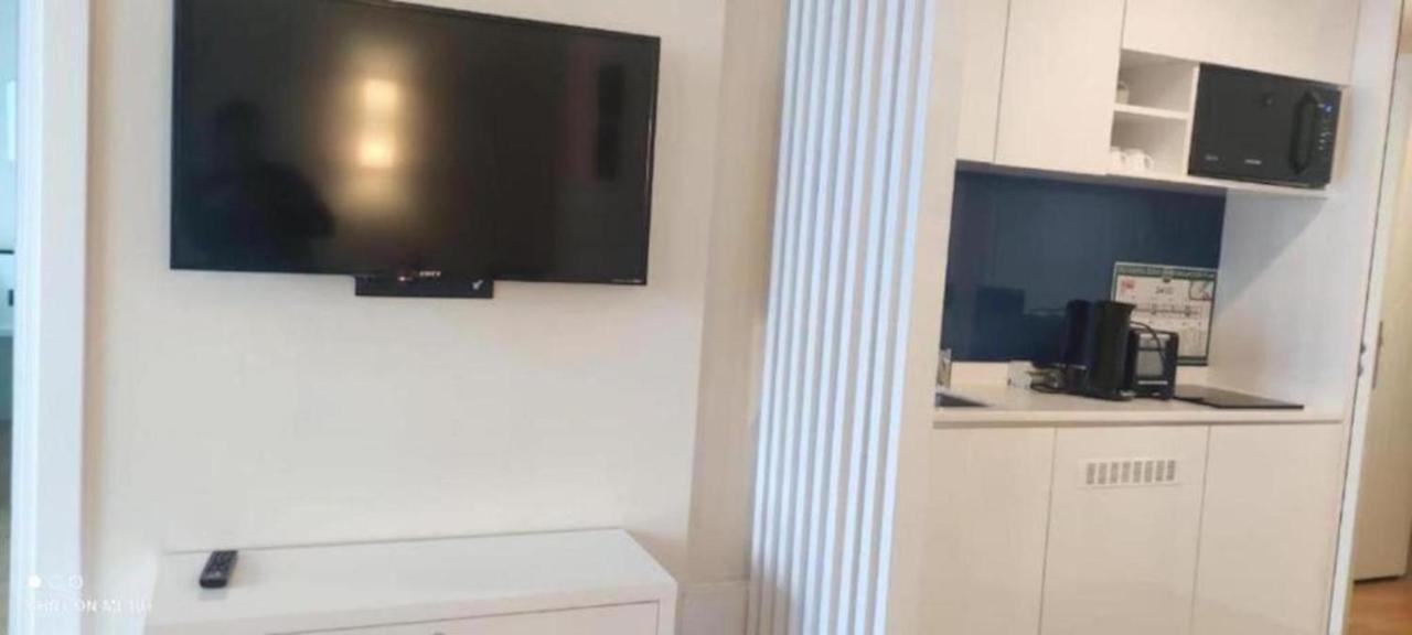 Orbi City Tower Best Apartment In Batumi Bagian luar foto