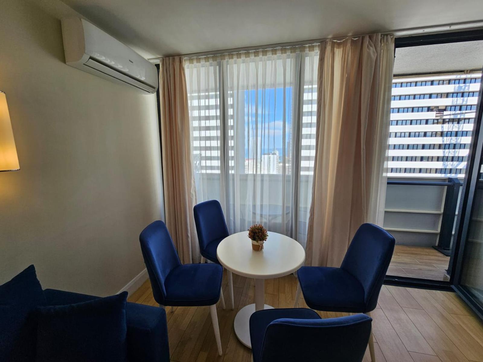 Orbi City Tower Best Apartment In Batumi Bagian luar foto